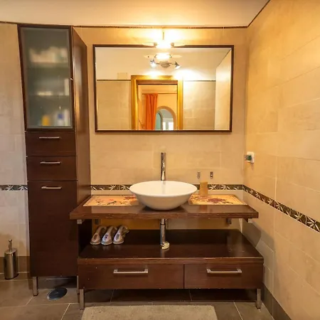 Villa Malvasia With Pool And Garden - Borgo Oriolo Romano